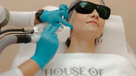 激光脫毛：專業解密讓您輕鬆擁有光滑肌膚