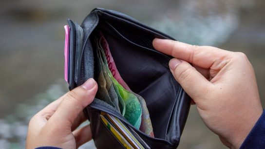 銀包：選擇與保養的專業指南